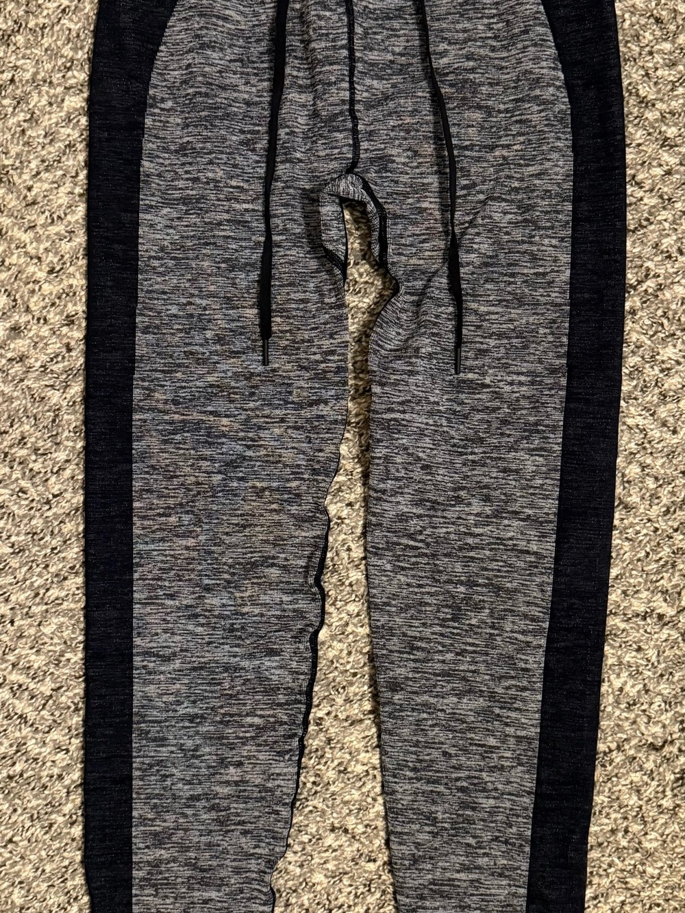 PINK Victoria’s Secret Women's Athletic Leggings Gray Black Trim